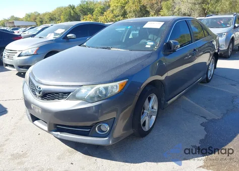 2014 Toyota Camry Se z USA, uszkodzony, nr VIN 4T1BF1FK1EU398109